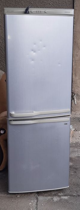 Продам холодильник