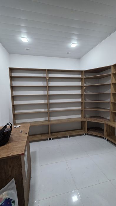 Mebel parfumeriya do'kon uchun stilyaj xolati yangiday