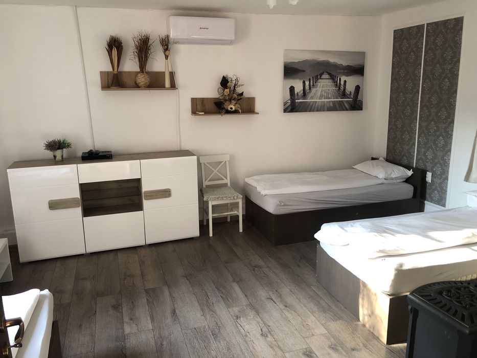 Cabana de inchiriat 20 locuri