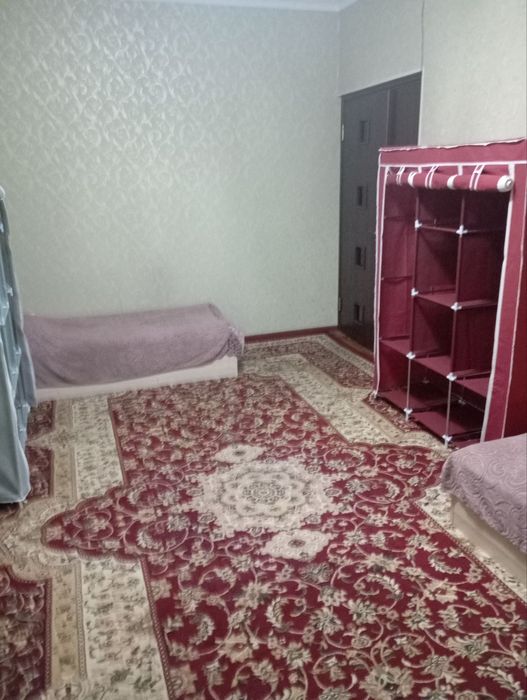 Chilonzor qizil sharq uy sotiladi  eloktro plita uy,