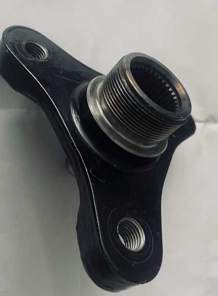 Flansa cardan grup spate bmw f10 f11 f30 f31 f06 f12 f13 f15 f16 model cu 3 suruburi de fixare
