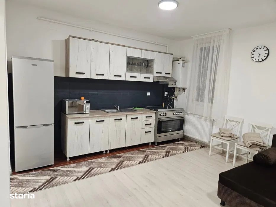 Apartament la Cheie -SU 57MP I Balcon I Mobilat si Utilat - Eroilor — fotografia 3