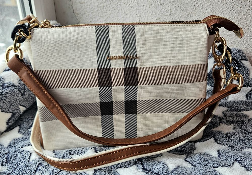 Дамска кожена чанта Silver&Polo.Нова.35лв.