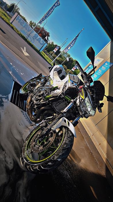 Vând kawasaki z 650