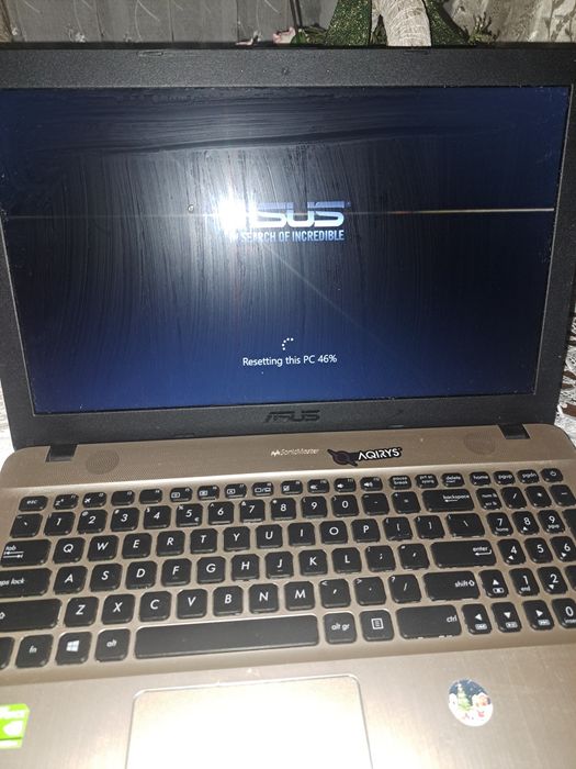Laptop ASUS A541UV-DM977