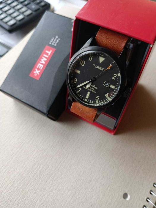 мъжки часовник TIMEX TW2P64700