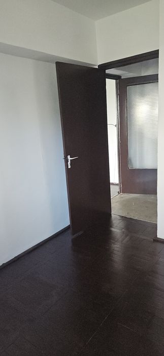Apartament 2 camere de vanzare