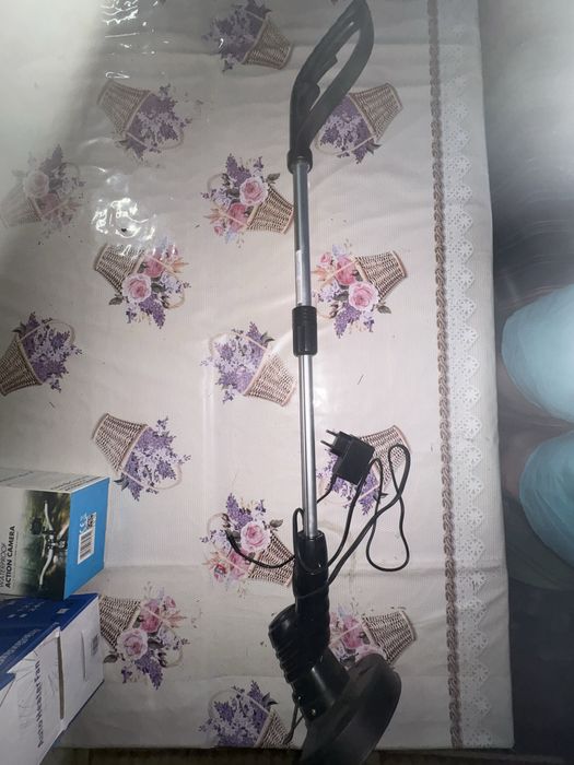 Trimer electric tuns iarba