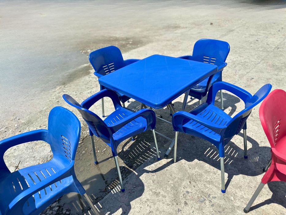 Комплект сгъваема маса и 4 стола