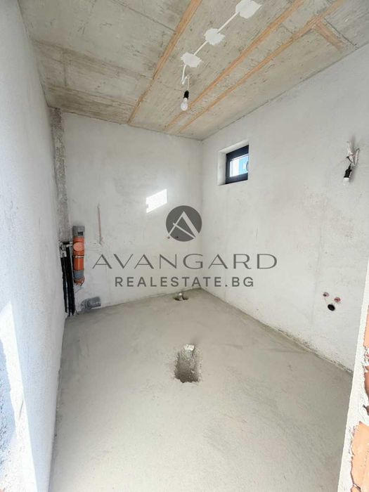 Продава се Къща в с. Златитрап, Област Пловдив - 263 кв.м за 703 €/кв.м - Снимка #14