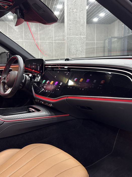 Mercedes-Benz W214 E300 full option made in Germany