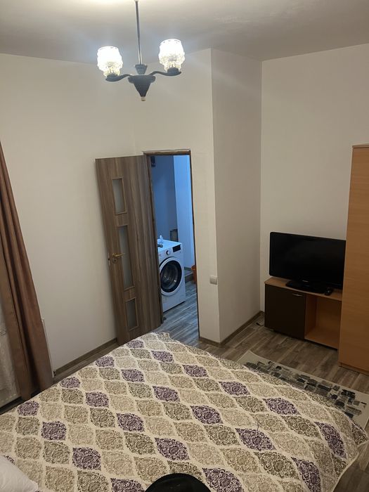 Vand apartament 3 camere central 55 mp Campulung Moldovenesc