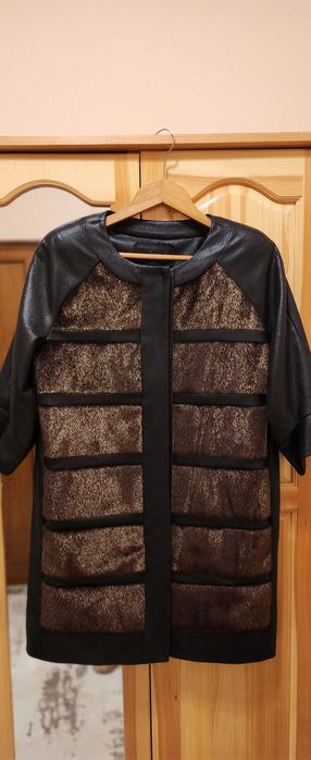 Елегантно дамско палто на Junona