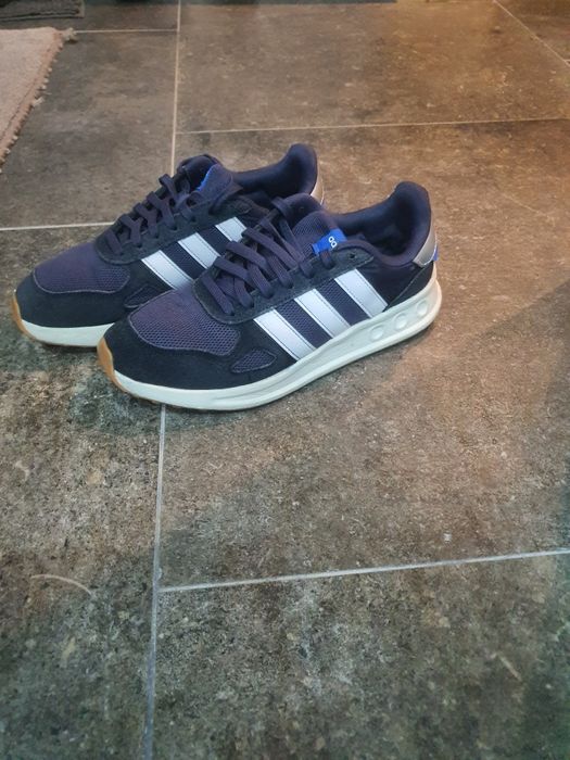 Два чифта запазени маратонки, размер 40 и 41