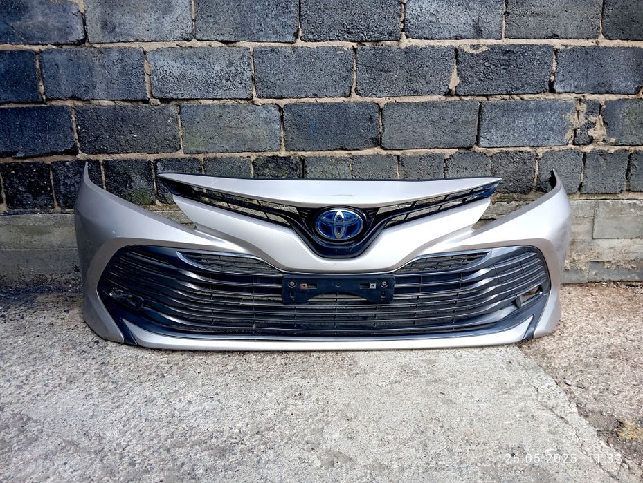 Бампер Toyota Camry 70
