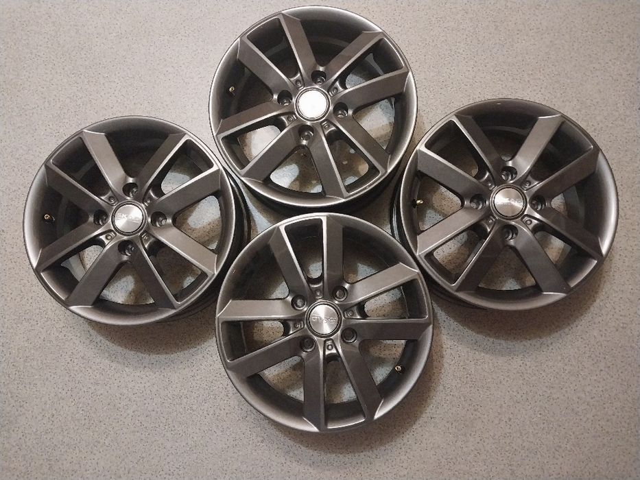 Диски Новые комплект