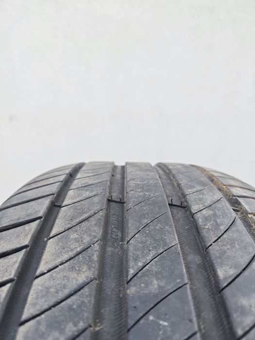 Michelin 255 45 18