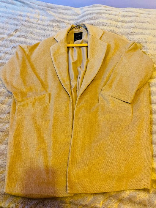 Palton camel mediu Zara