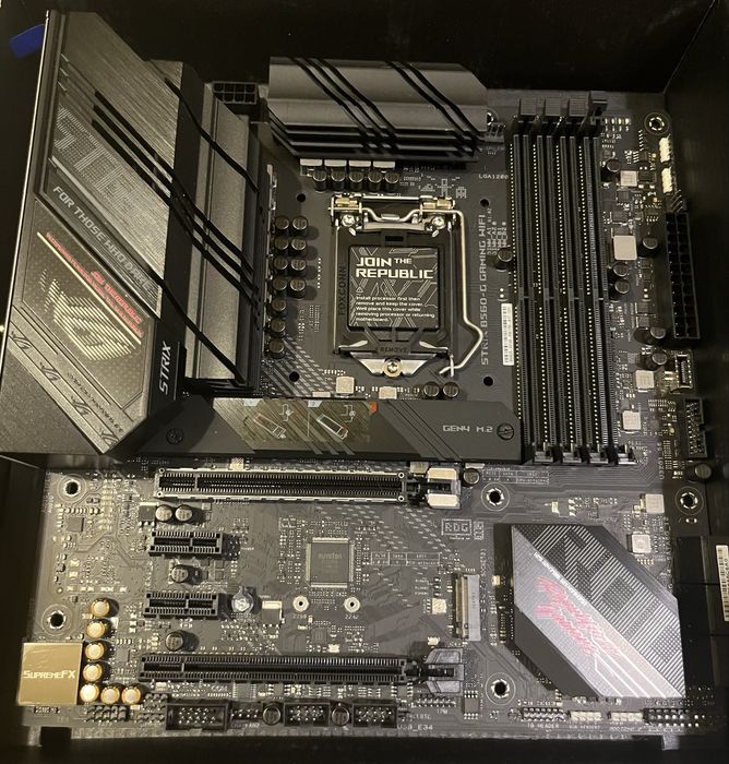 ASUS ROG STRIX B560-G GAMING WIFI – Nouă, sigilată în pungă antistatică – 800 RON