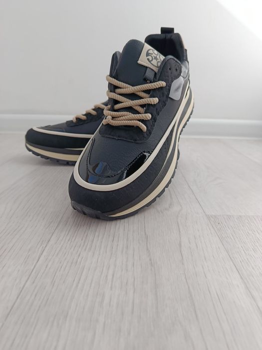 Кросовки универсальные