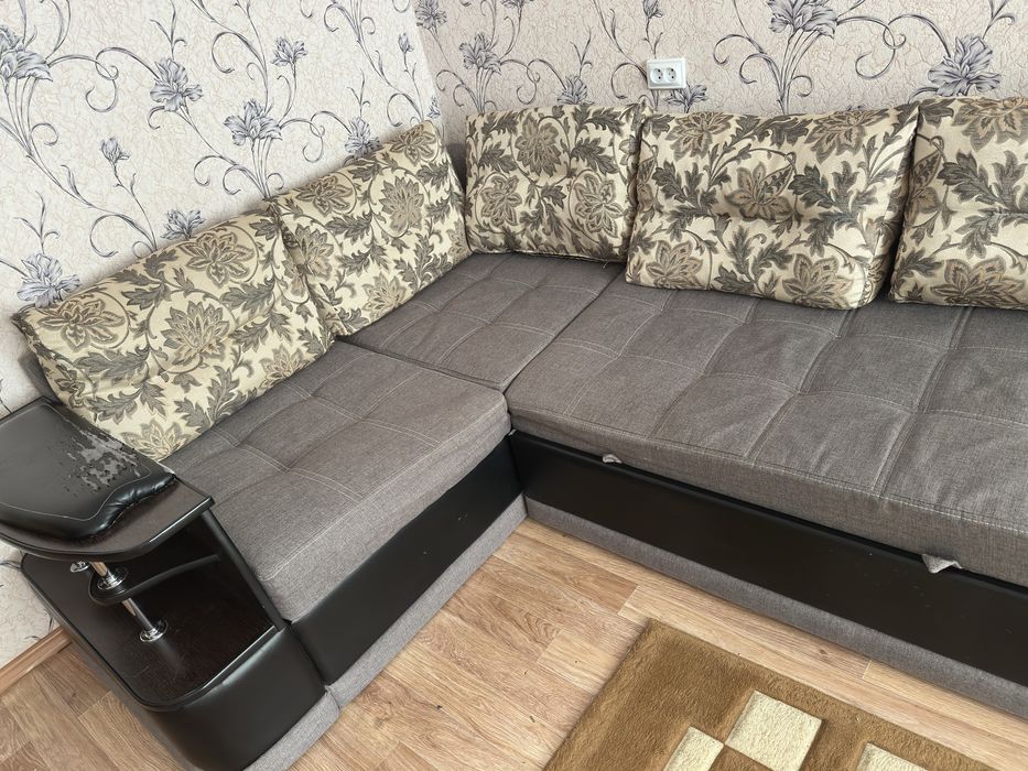 Продам диван б/у