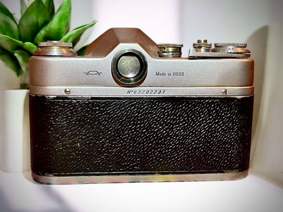 Фотоапарат Зенит 3/часовник