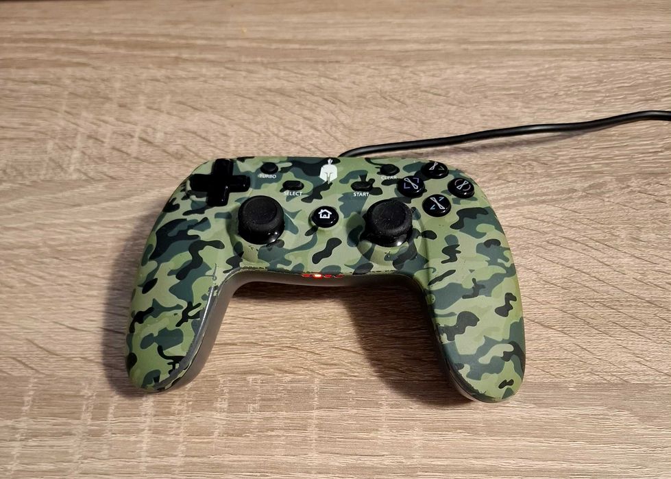 Жичен контролер Spartan Gear Oplon (Камуфлаж) за PC / PS3