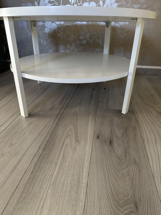 Măsuță de cafea alba