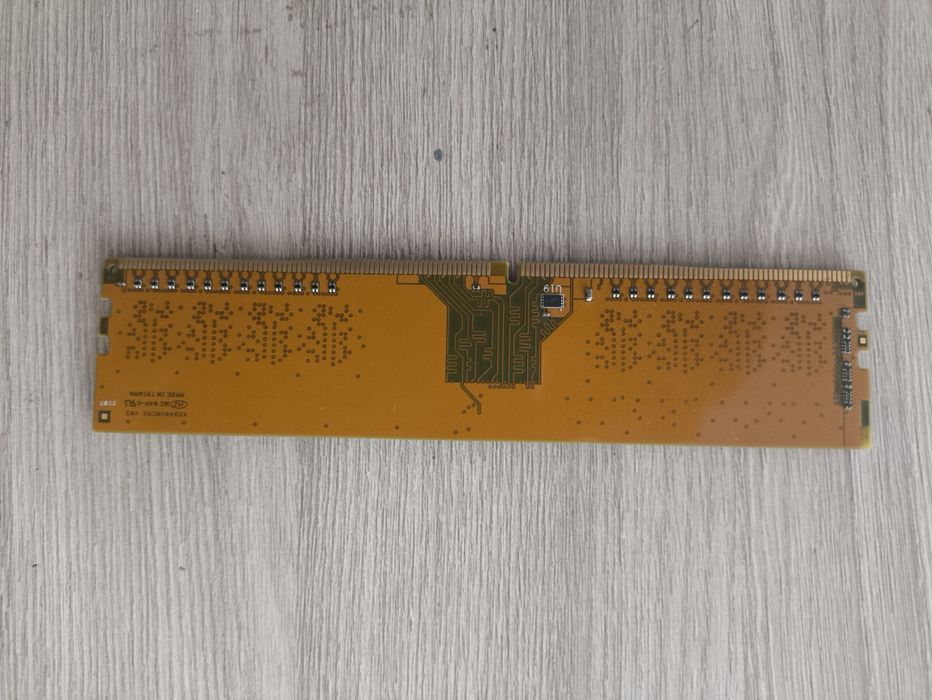 Память 8гб - ddr4 - 2666