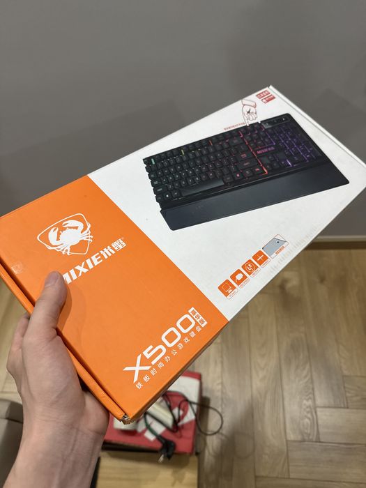 Игровая RGB-клавиатура MIXIE X500