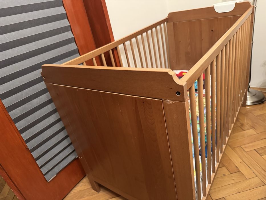 Patut copil, lemn, cu saltea si asternut cadou