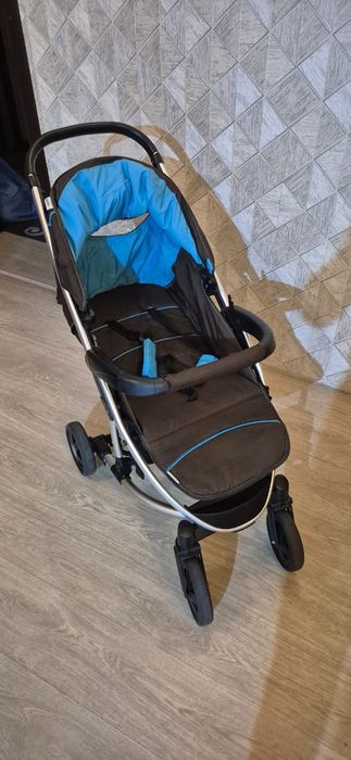 Продам детскую коляску 3+1