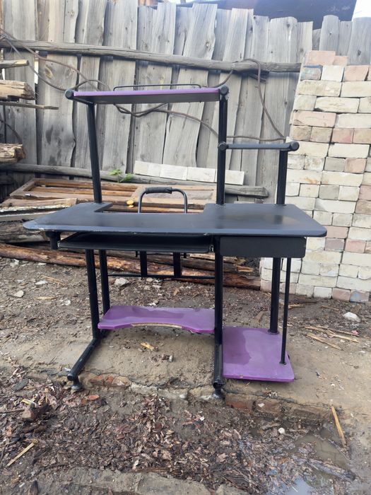 Продам компьютарный столик