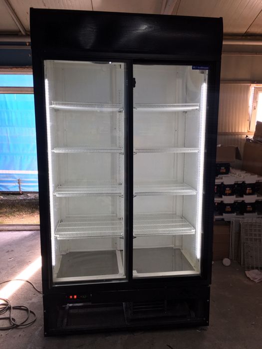 Vitrina frigorifica verticala 120cm lungime afisaj electronic
