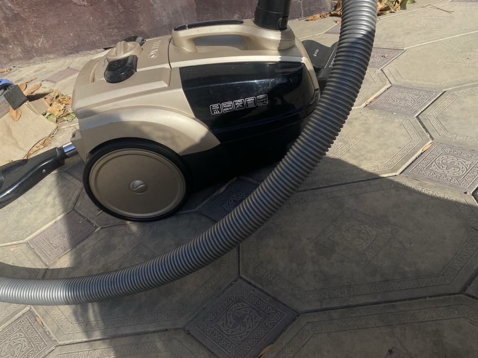 Пылесос vitek.