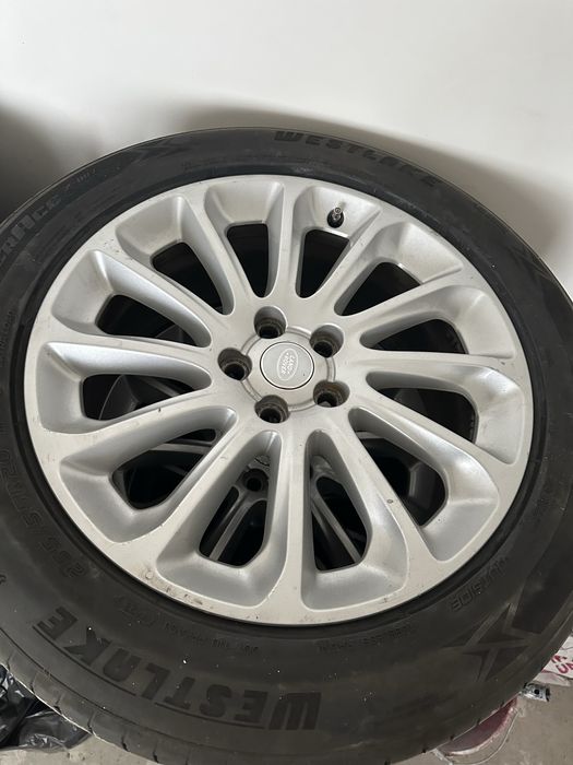 Vand 2 seturi de roti