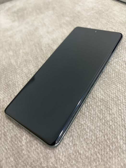 Продам OnePlus 12 на 512 гб
