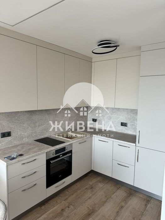 Дава се под наем Двустаен апартамент в Варна, Бриз - 75 кв.м за 971 € - Снимка #2