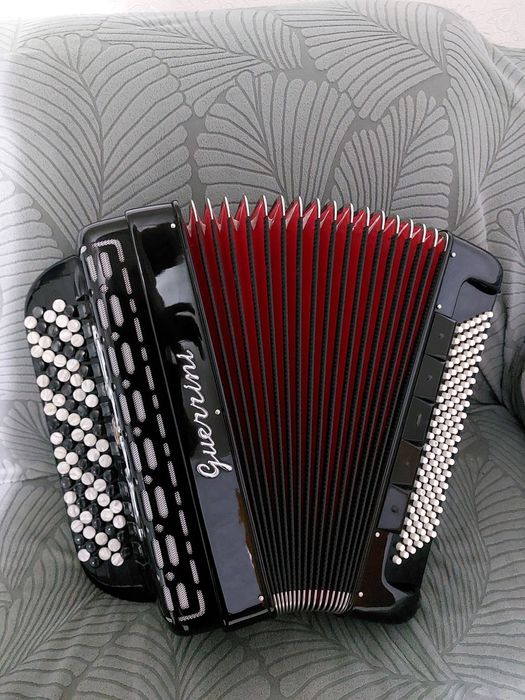 Баян Guerrini Италия