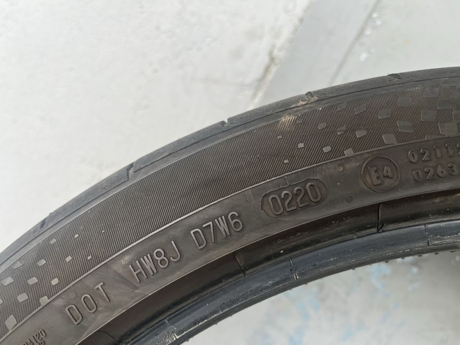 4 бр. летни гуми 255/35/21 Continental DOT 0220 4 mm