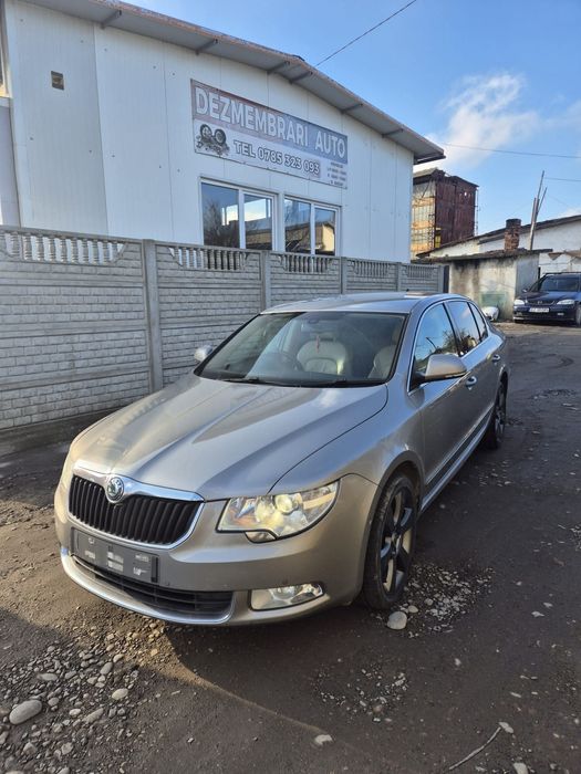Dezmembram Skoda superb  an2009 2.0 CBBB