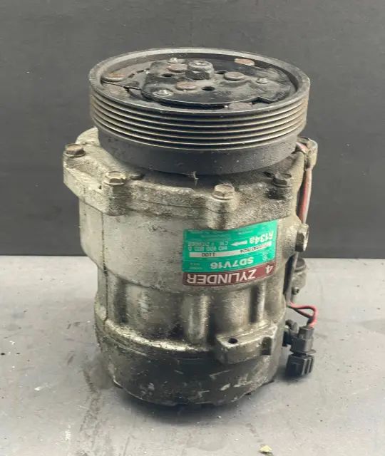 Compresor ac 1H0 820 803 D Audi A4 1999 1.6 MT (101 hp)