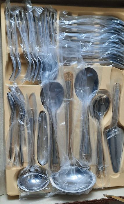 прибори за хранене и сервиране lv - 1002