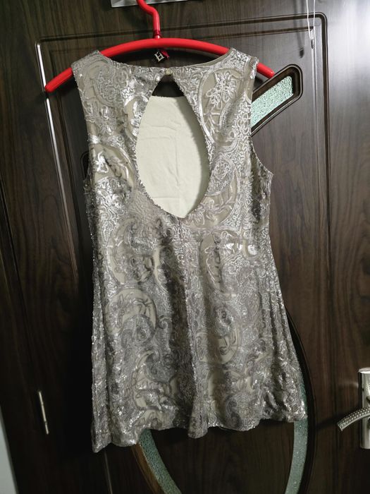 Парти рокля с пайети