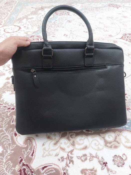 Продам черную сумку