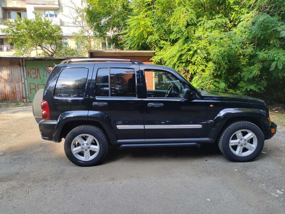 Jeep Cherokee KJ 2.8 CRD, 2005 г., автоматик и 4x4, на реални 204 757 км.