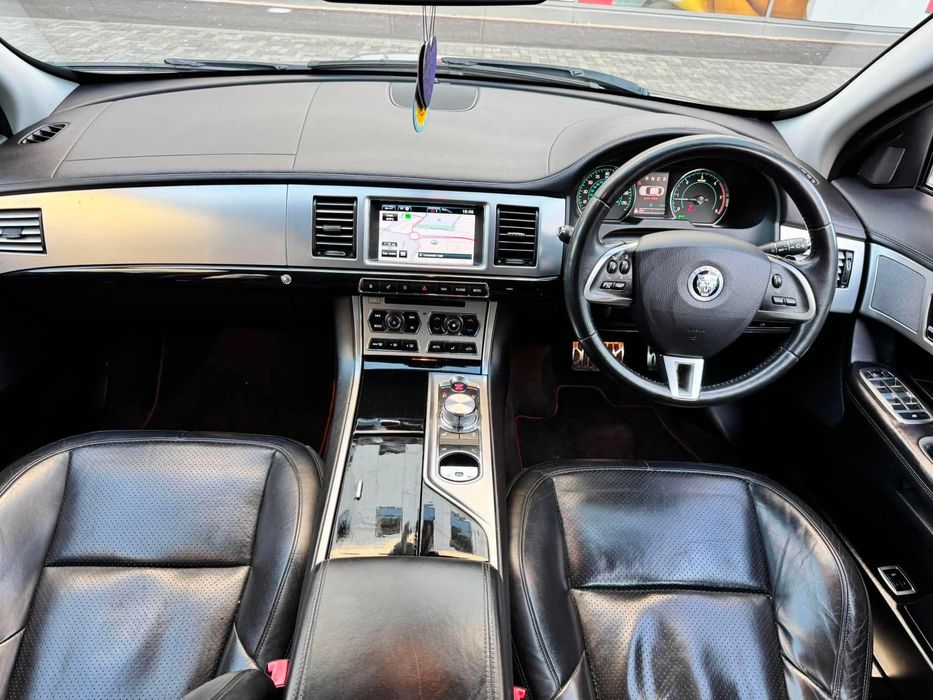 Jaguar XF-S Luxury 3.0 Bi-turbo