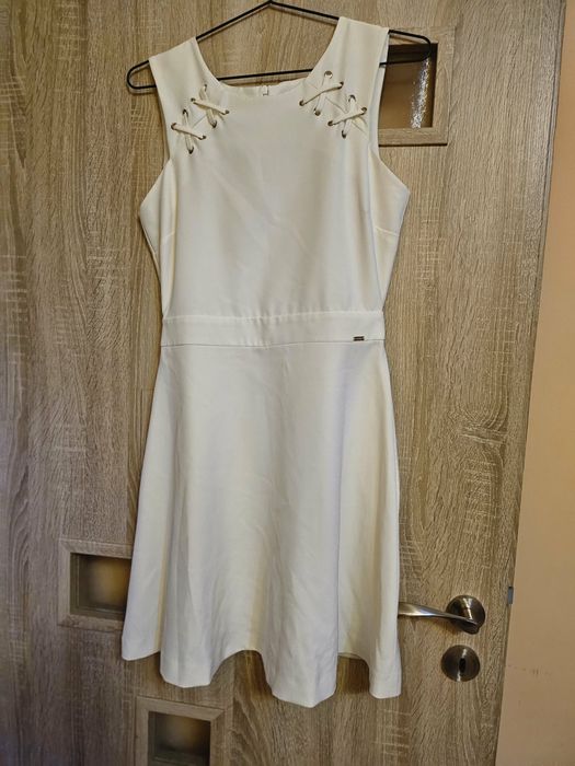 Много запазени рокли 20€ бр