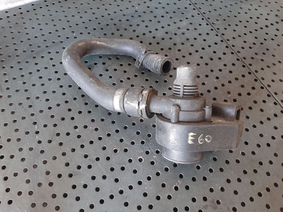 pompa recirculare apa  bmw seria 5 e60 50018904