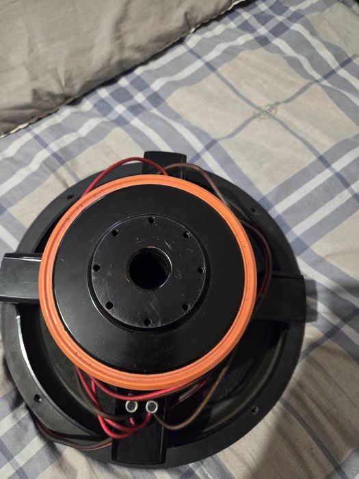 Продам динамик 15